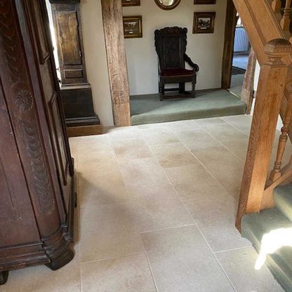 Jerusalem Ivory Tumbled Limestone - Image 9