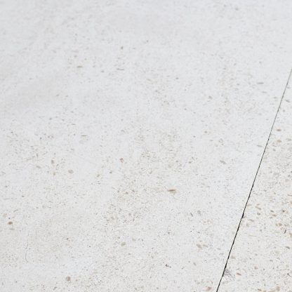 Moleanos Mixed White Polished Limestone - Image 4